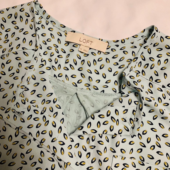 Ladies Blouse - Picture 2 of 3